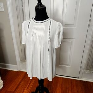 Knox Rose White Flutter Sleeve Size XS‎